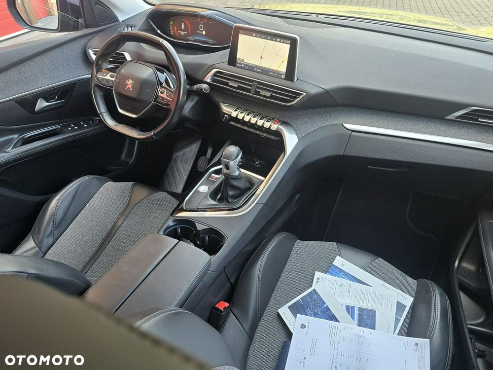 Peugeot 3008 - 17