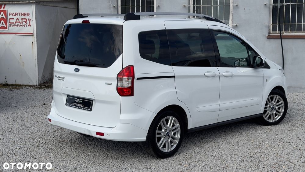 Ford Tourneo Courier 1.0 EcoBoost S&S Titanium - 2