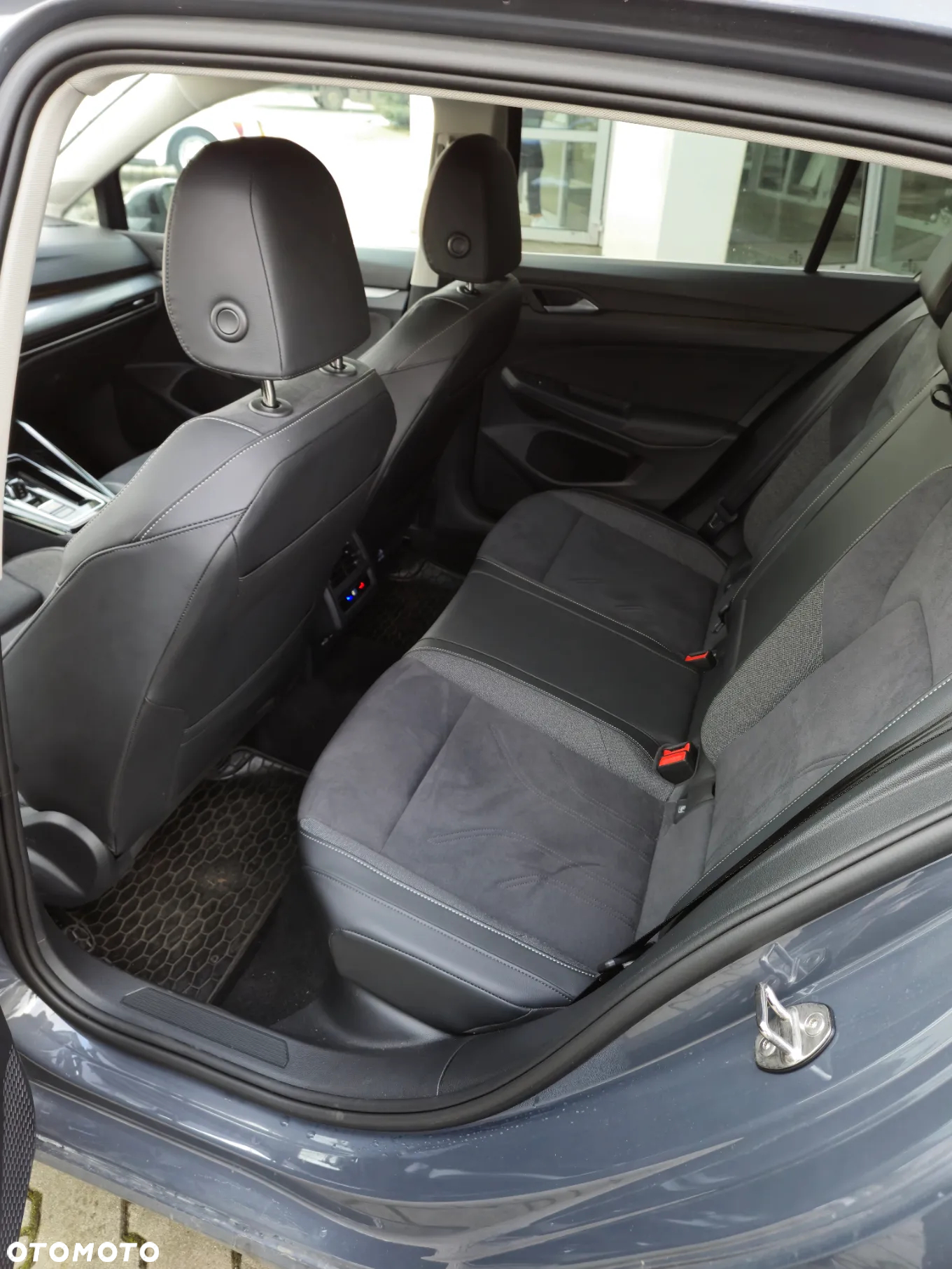 Volkswagen Golf - 13