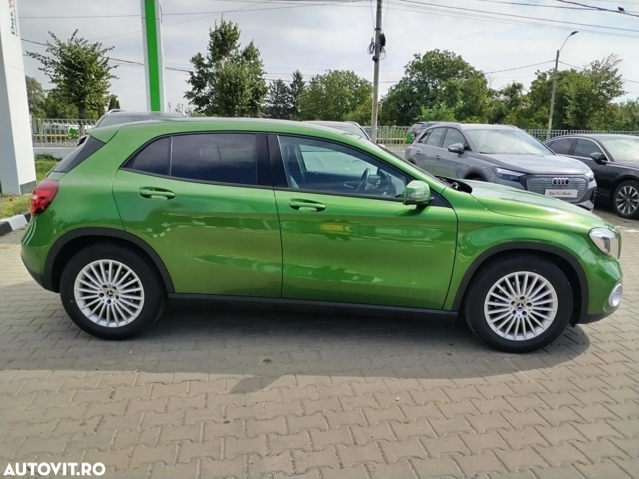 Mercedes-Benz GLA - 4