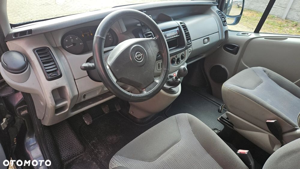 Opel Vivaro - 14
