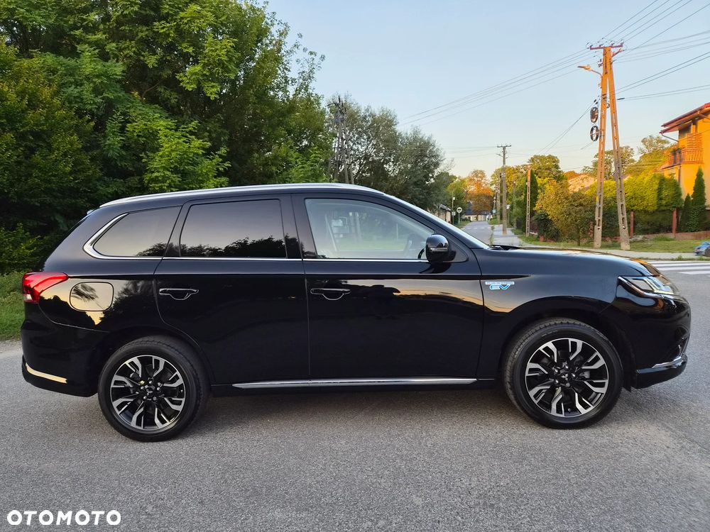 Mitsubishi Outlander - 18