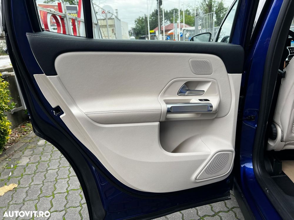 Mercedes-Benz GLB - 37