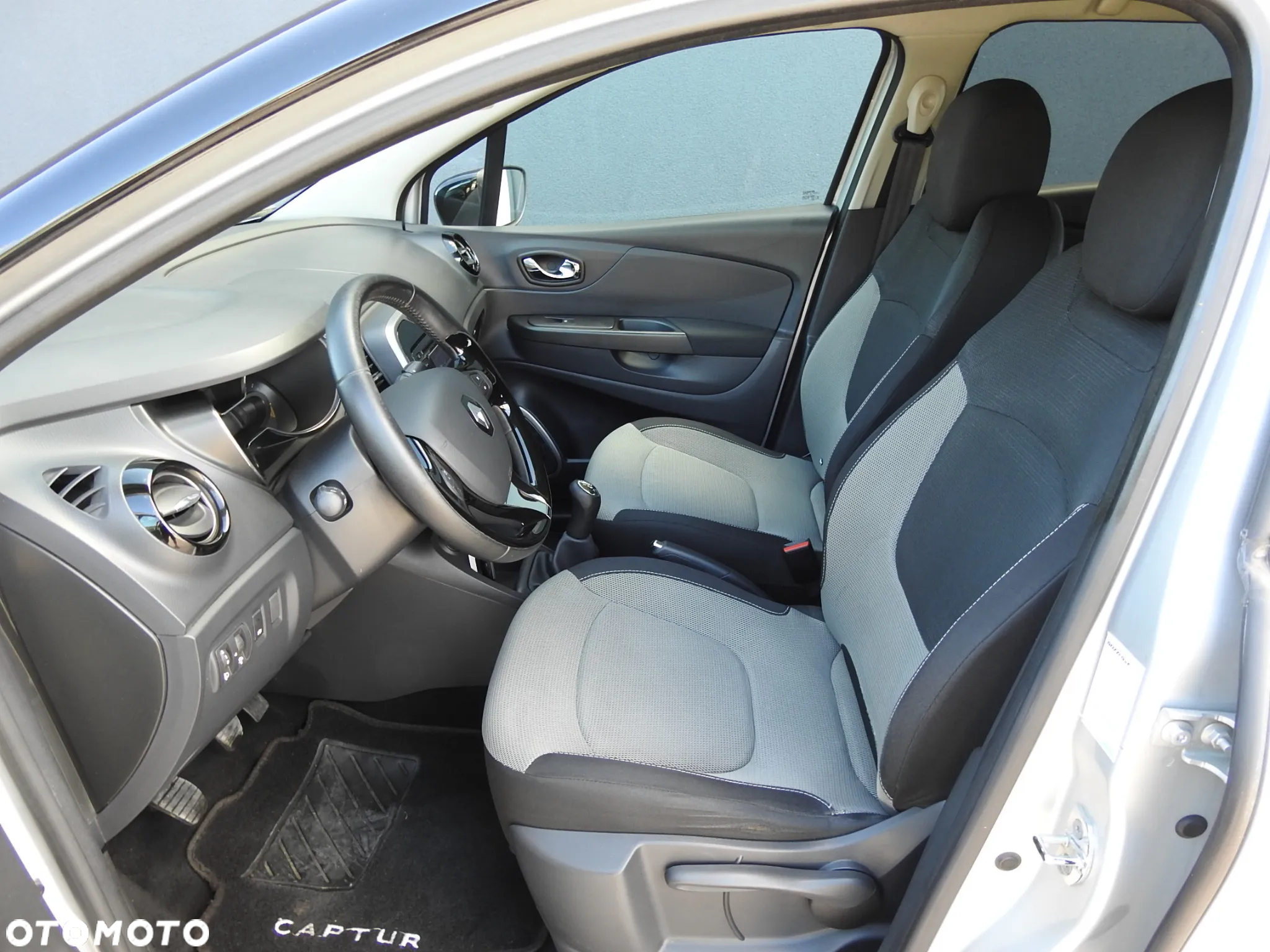 Renault Captur (ENERGY) TCe 90 INTENS - 9