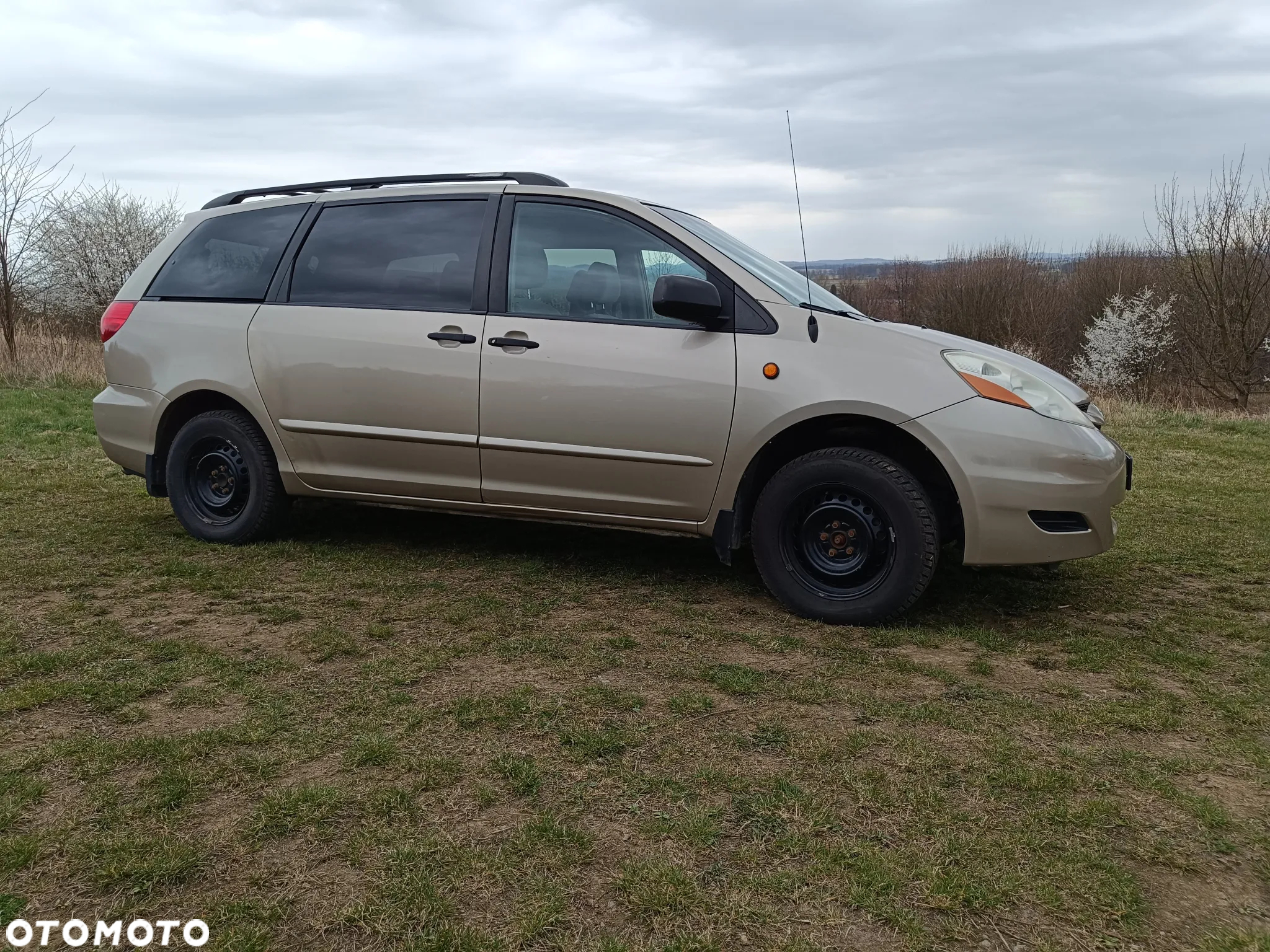 Toyota Sienna 3.5 V6 - 25