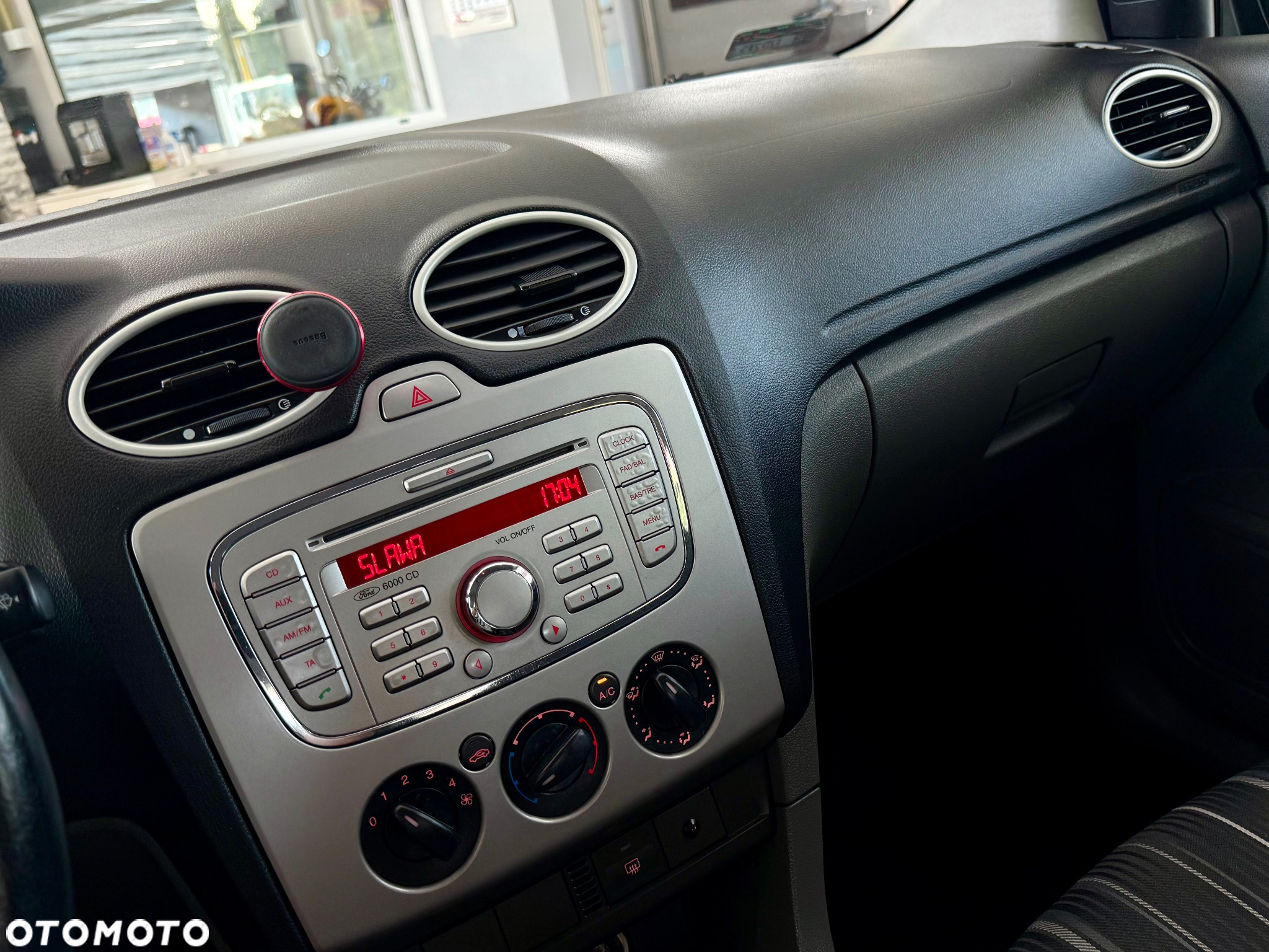 Ford Focus 1.8 TDCi Trend + - 13