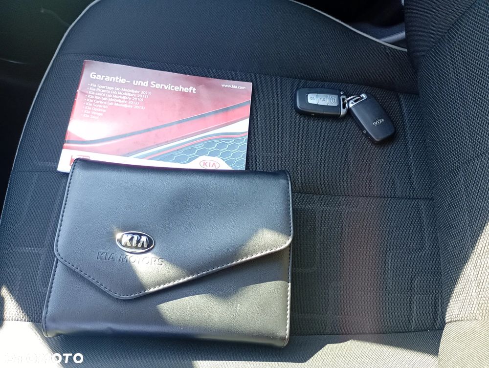 Kia Venga 1.6 CVVT Titanium Collection - 17