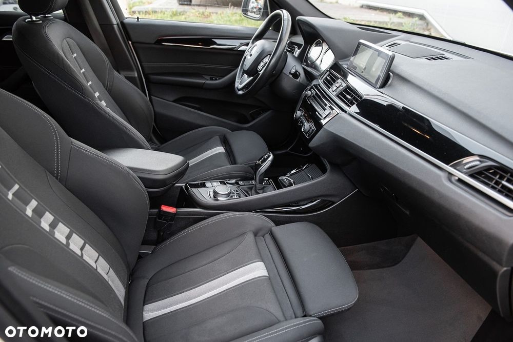 BMW X1 xDrive18d Business Edition sport - 16