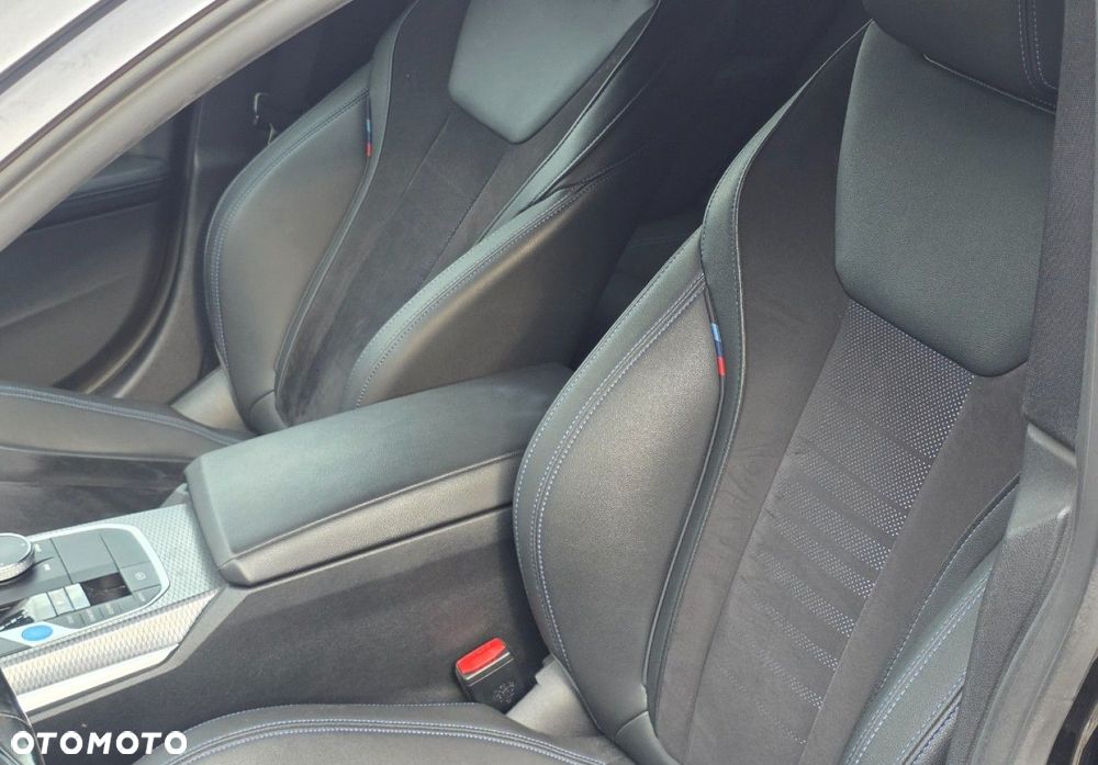 BMW i4 - 10