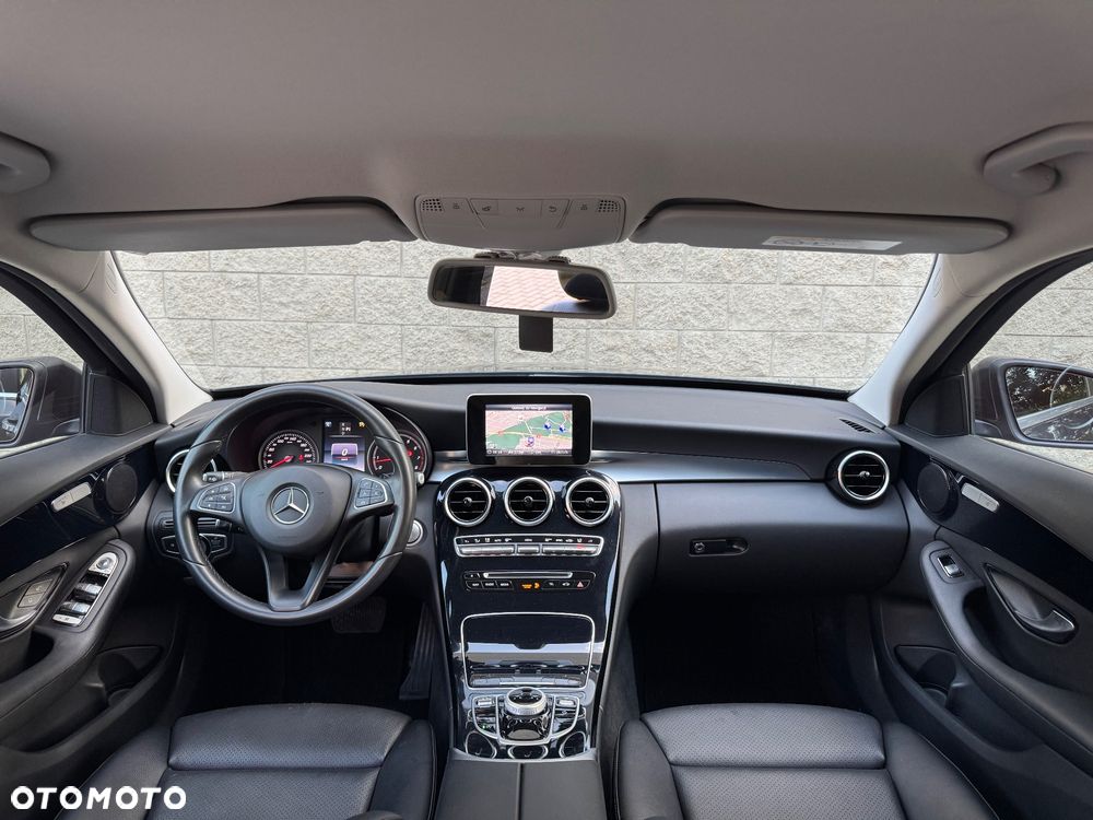Mercedes-Benz Klasa C 200 7G-TRONIC Exclusive - 11