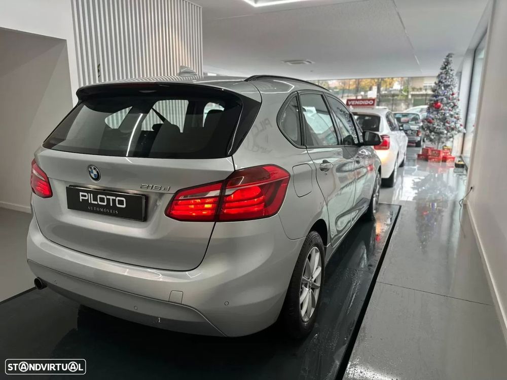 BMW 216 Active Tourer d Line Sport - 4