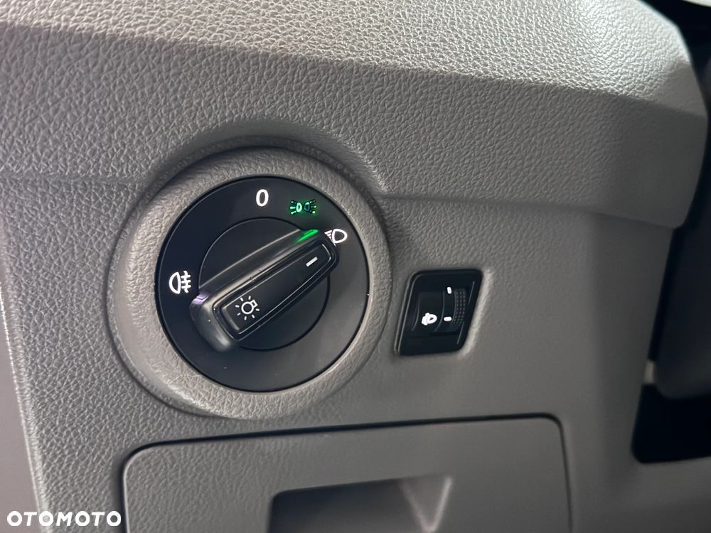 Volkswagen Transporter - 16