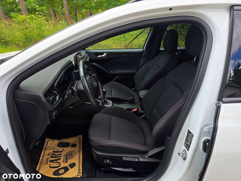 Ford Focus 1.5 EcoBoost ST-Line - 7