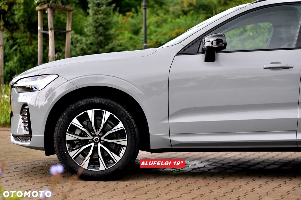 Volvo XC 60 B4 D Plus Dark - 7
