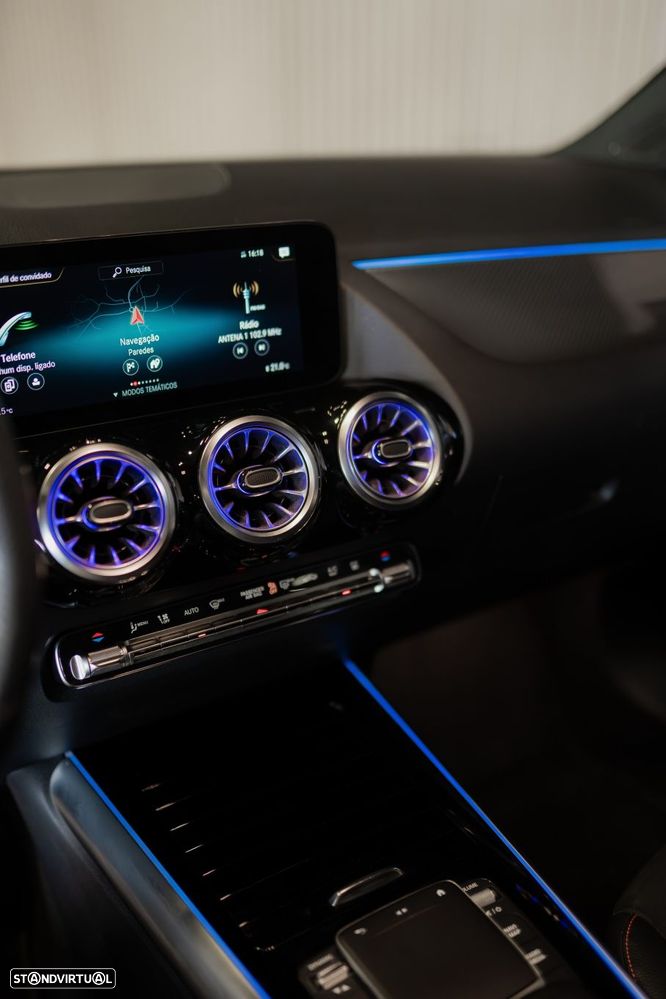 Mercedes-Benz GLA 250 e 8G-DCT AMG Line - 43