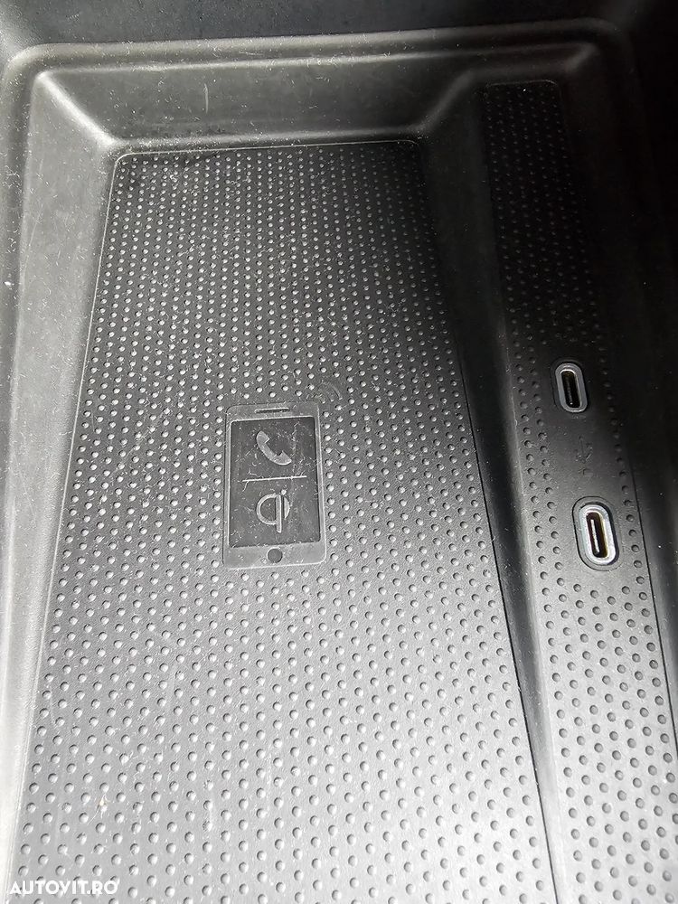 Skoda Octavia 2.0 TDI DSG Ambition - 10