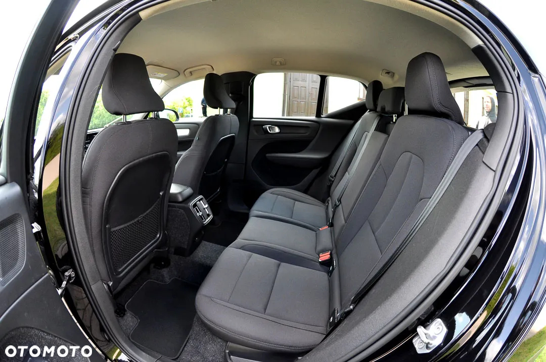Volvo XC 40 T3 Momentum Pro - 18