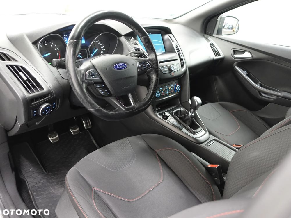 Ford Focus - 20