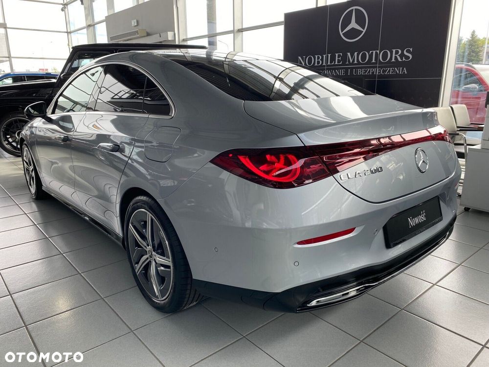 Mercedes-Benz CLA - 2