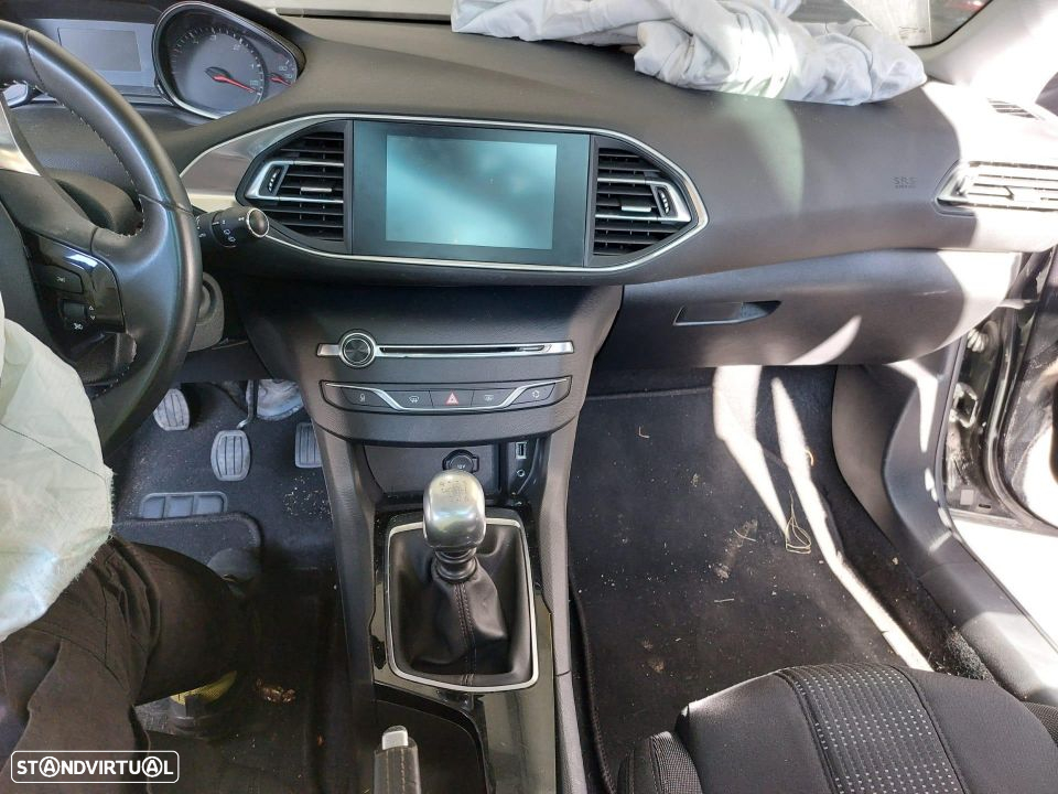 PEUGEOT 308 II SW 1.6HDI 2016 PARA PEÇAS - 11