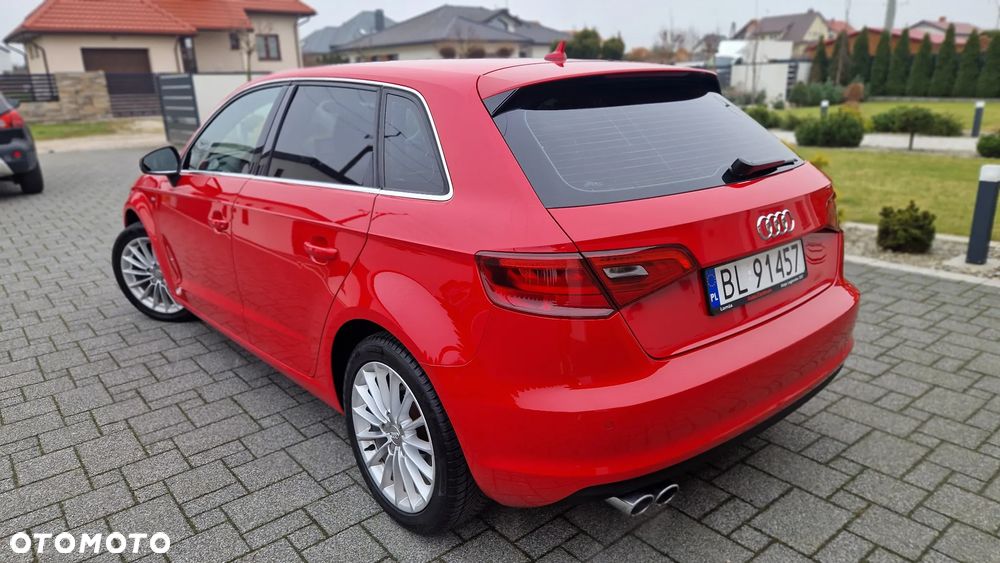 Audi A3 Sportback 1.4 TFSI S line Sportpaket - 4