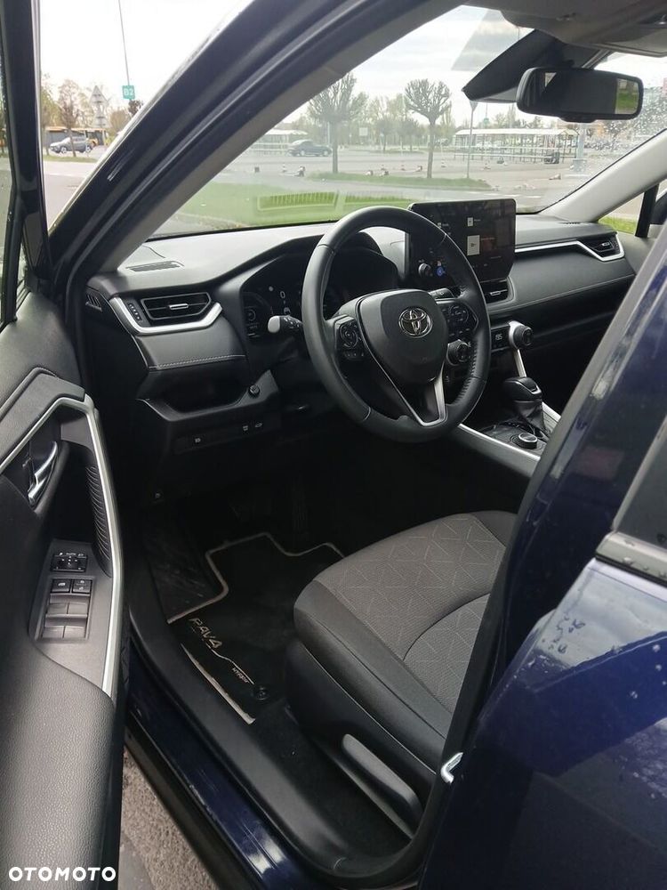 Toyota RAV4 - 18