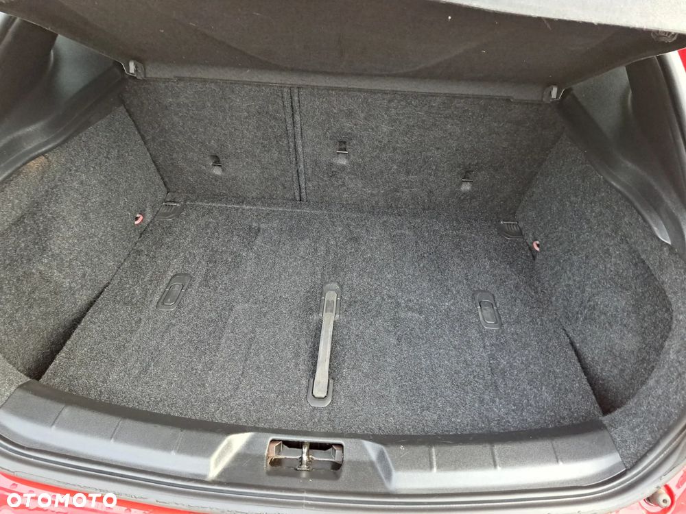 Volvo V40 D3 Momentum - 17