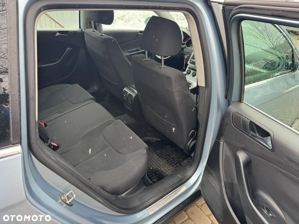 Volkswagen Passat 1.9 TDI Comfortline - 14