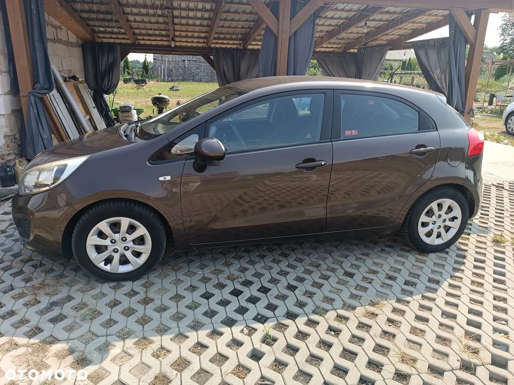 Kia Rio 1.4 L - 1