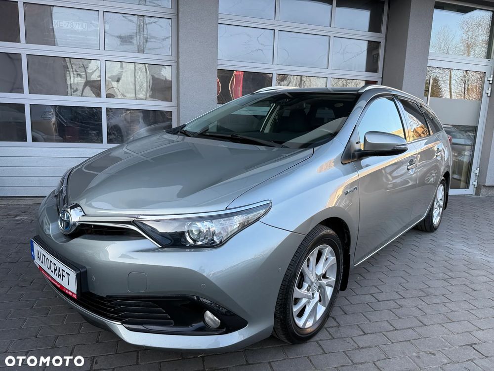 Toyota Auris Hybrid 135 Comfort - 23