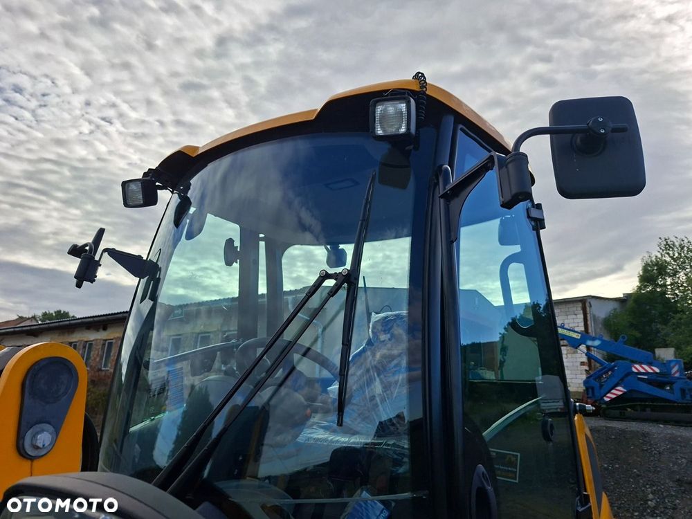 JCB 409 Sv - 33