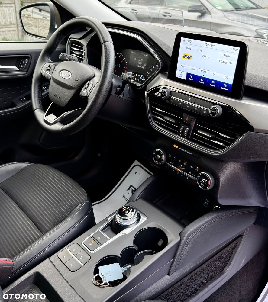Ford Kuga 2.0 EcoBlue 4x4 TITANIUM - 39