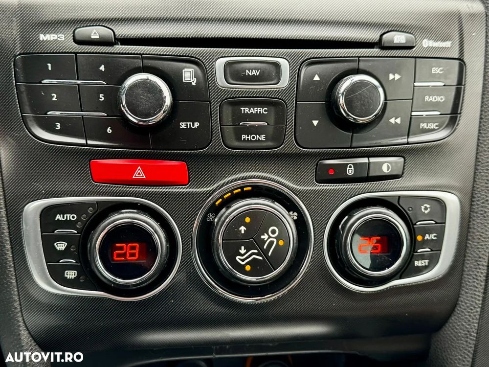 Citroën DS4 ver-hdi-110-chic - 10