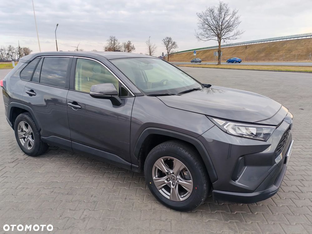 Toyota RAV4 - 8