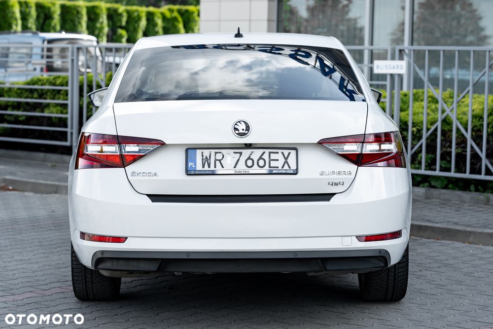Skoda Superb 2.0 TDI 4x4 DSG L&K - 8