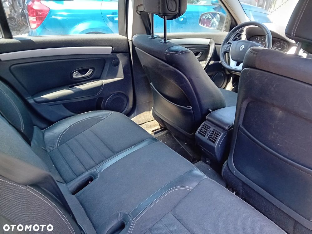 *RENAULT LAGUNA III* Samochód na części - 7