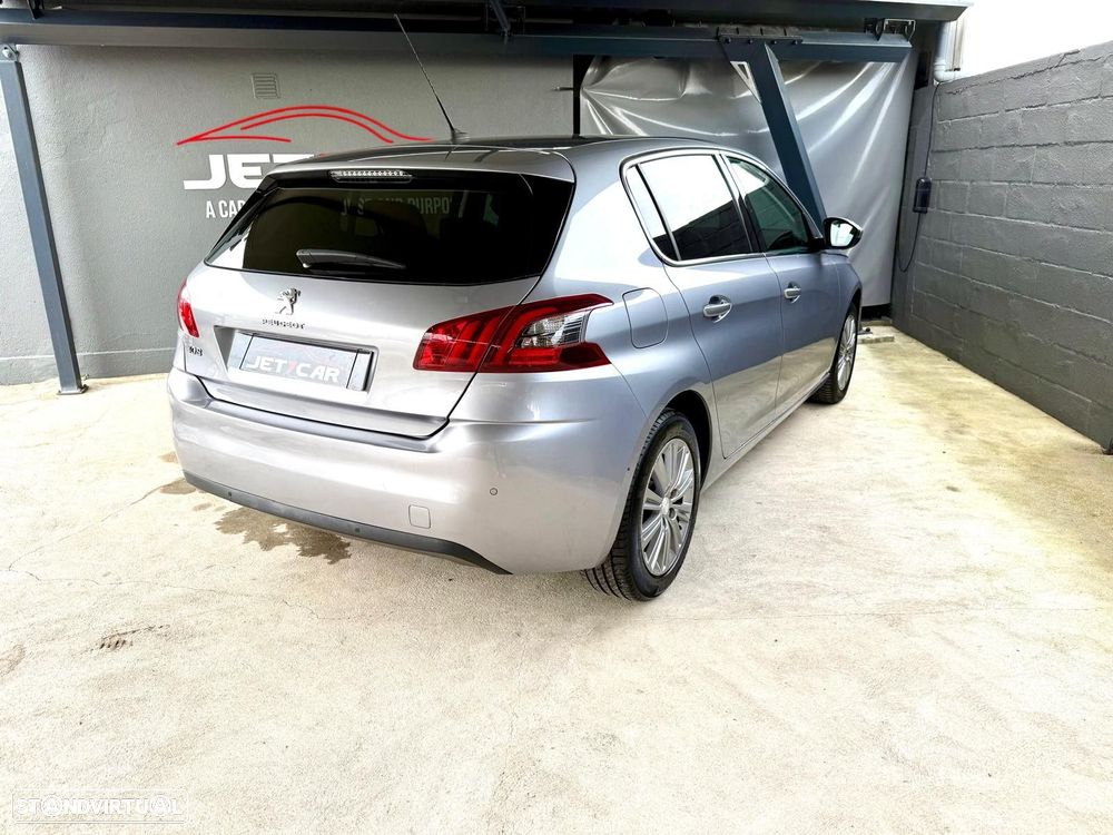 Peugeot 308 1.2 PureTech Allure - 4