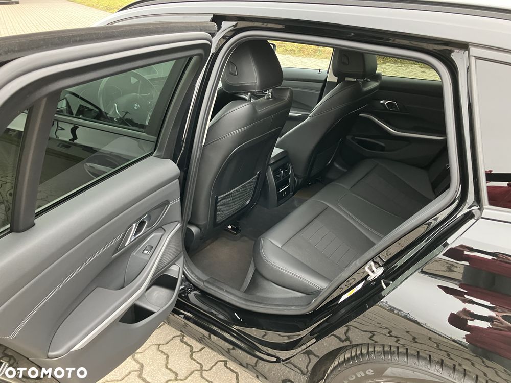 BMW Seria 3 318d Advantage - 19