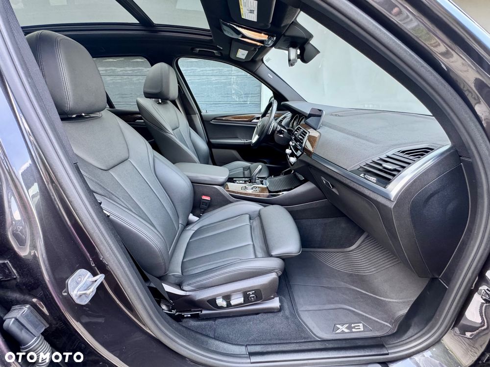 BMW X3 xDrive30i GPF Luxury Line sport - 27