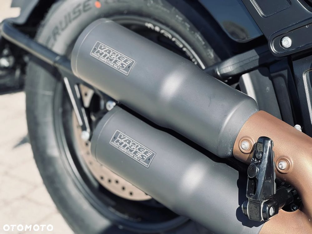 Harley-Davidson Softail Fat Bob - 11
