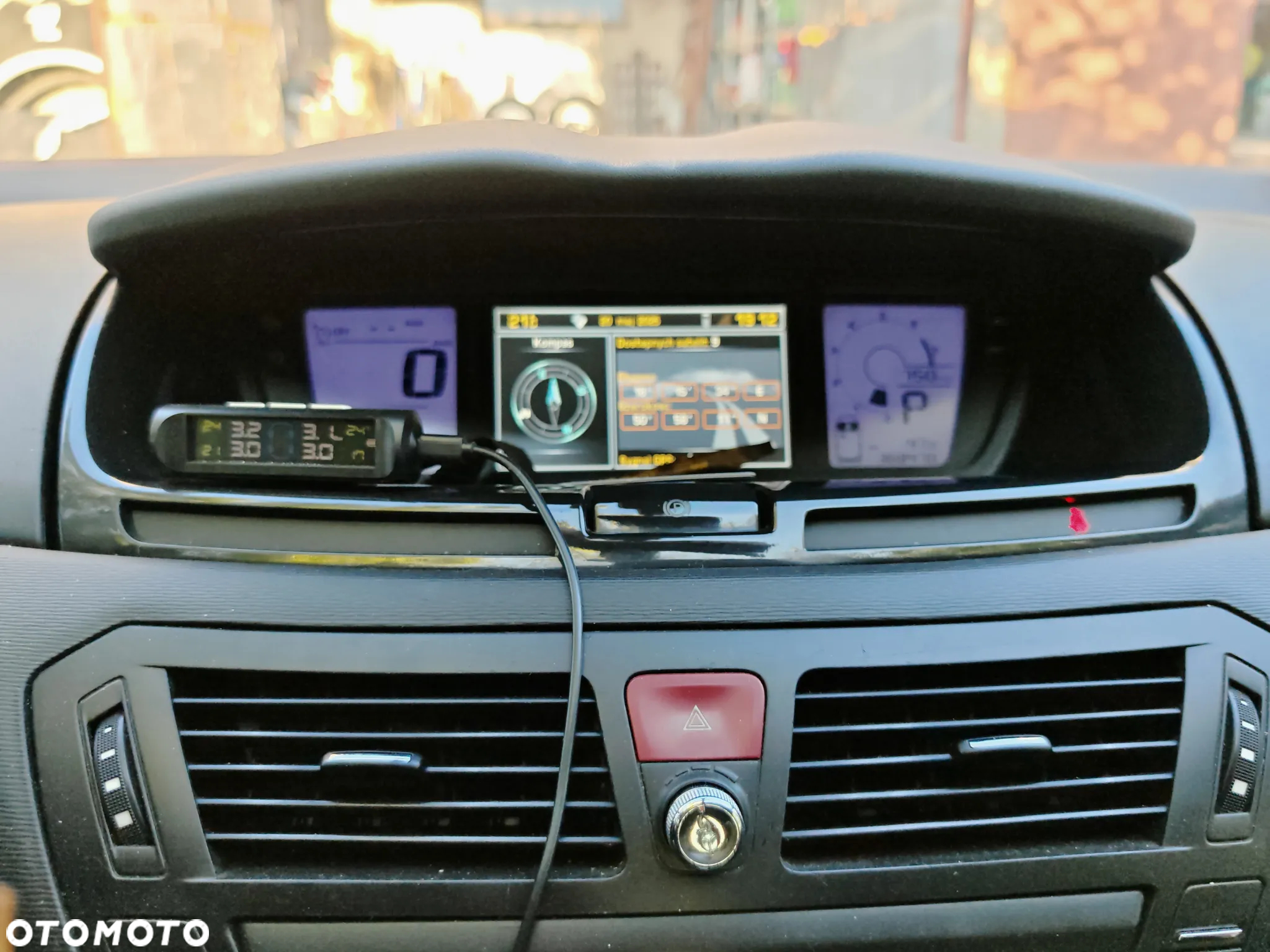 Citroën C4 Picasso 2.0 16V Exclusive - 11