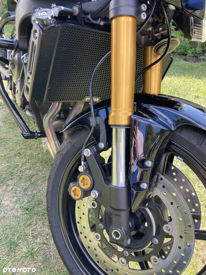 Yamaha FZ8 - 3