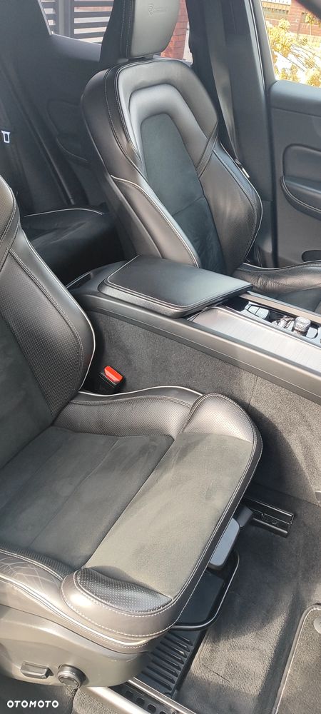 Volvo XC 60 D4 R-Design - 11