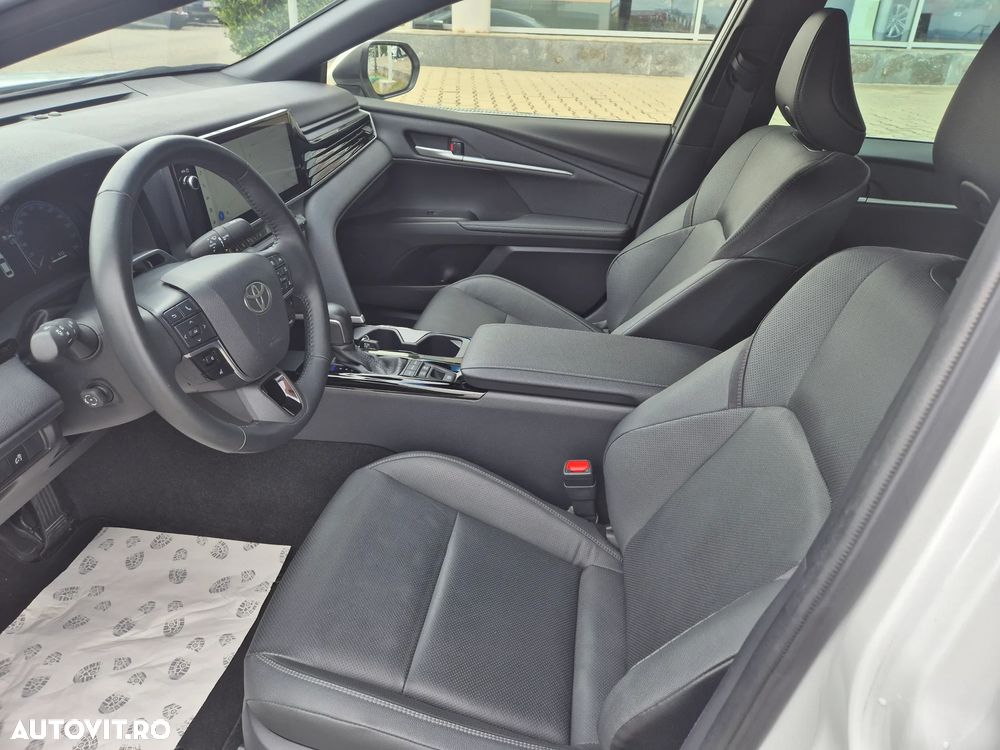 Toyota Camry 2.5 Exclusive - 13