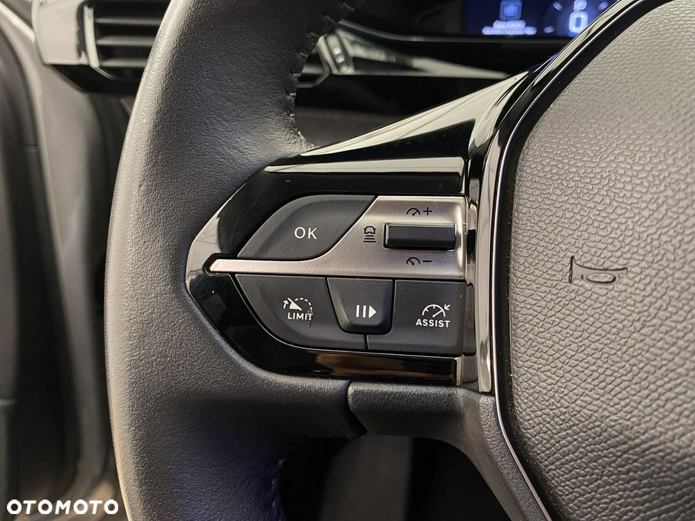 Peugeot 308 - 24