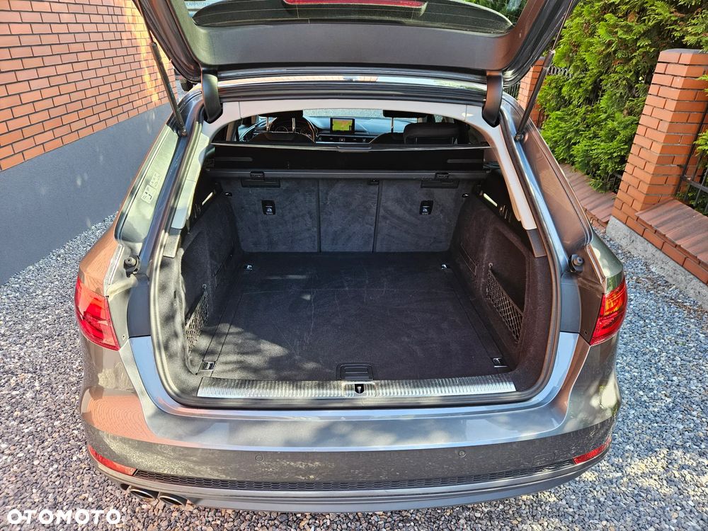 Audi A4 Avant - 25
