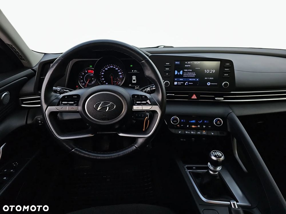 Hyundai Elantra 1.6 Smart - 4