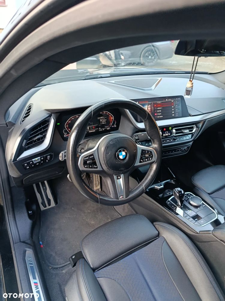 BMW Seria 2 220d - 8