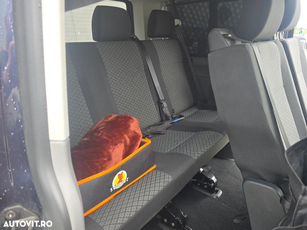 Volkswagen Caravelle 2.0 TDI 110 kW LR Highline DSG - 12