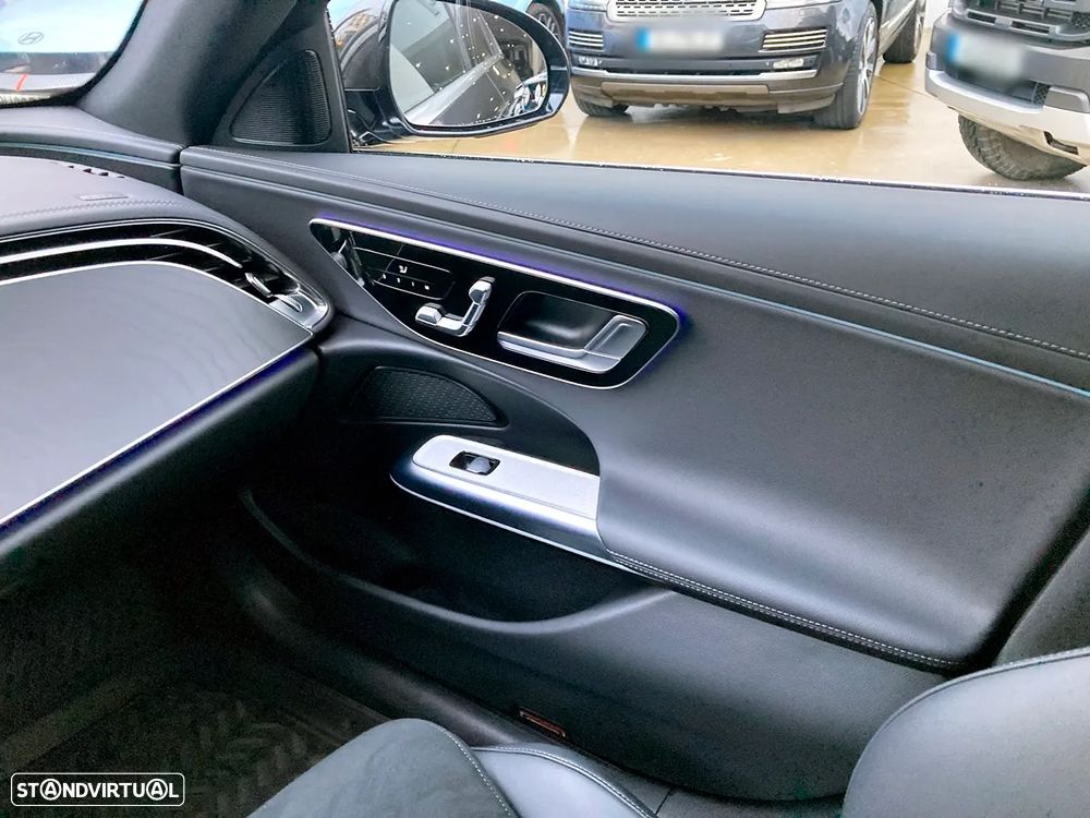 Mercedes-Benz E 300 e AMG Line - 20